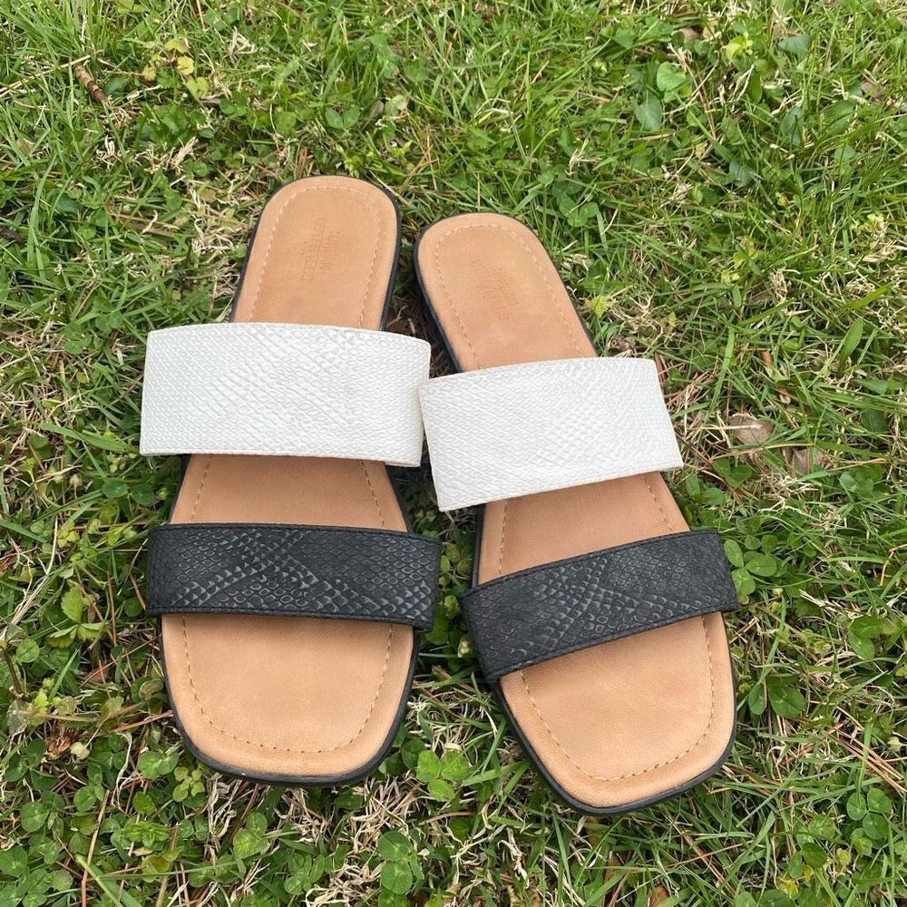Urban Outfitters Double Strap Square Toe Slide Sandals | 7‎
